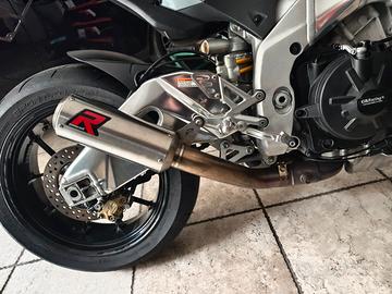 Scarico dominator per Aprilia Rsv4