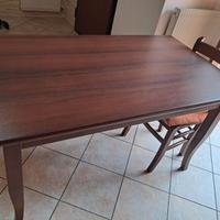 Tavolo in legno