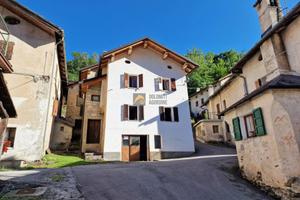 Casa indipendente di 271 m² a Gosaldo