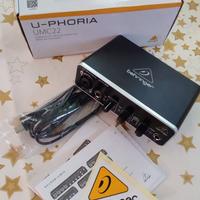 Behringer U-Phoria UMC22 