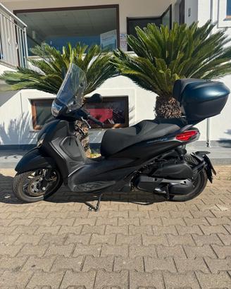 Piaggio Beverly 400