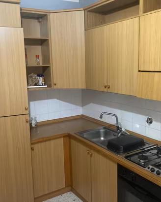 Cucina angolare o lineare beige