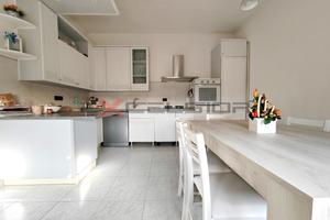 PETTORAZZA - CASA SINGOLA SUDDIVISA IN DUE APPARTA