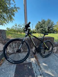 Lee Cougan MTB 27,5