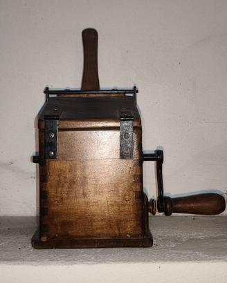 Macinino antico
