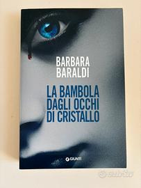 La bambola dagli occhi di cristallo