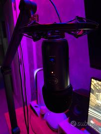 Microfono Blue Yeti + Asta Yeticaster (Logitech)