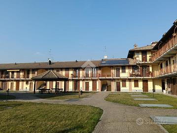 2 LOCALI A POZZUOLO MARTESANA