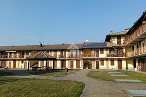 2 LOCALI A POZZUOLO MARTESANA