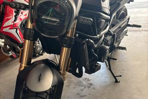Benelli 800 Trail Leoncino