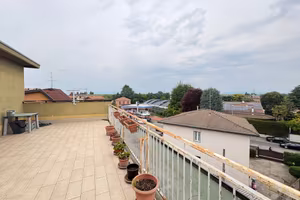 Appartamento di 75 m² con 2 locali e box auto a Ce