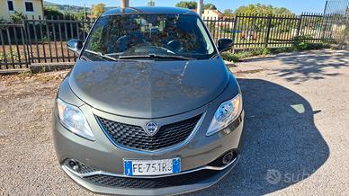 Lancia Ypsilon 1.2 69 CV 5 porte GPL Ecochic Silve