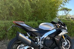 Aprilia RSV4 