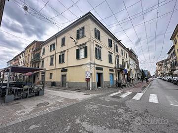 NEGOZIO A PONTEDERA