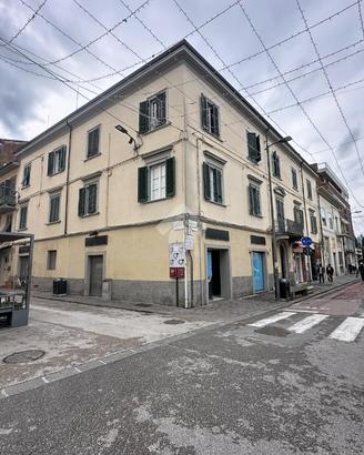 NEGOZIO A PONTEDERA