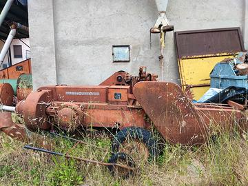 IMBALLATRICE VINTAGE Massey Ferguson