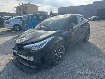 Toyota C-HR 1.8 Hybrid E-CVT Lounge