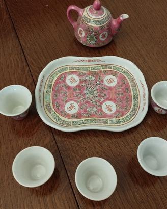 servizi da té bambole