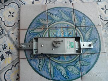 Serratura per serranda