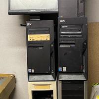 4 MONITOR - 7 CASE - 2 UPS