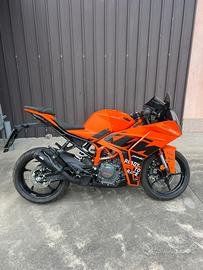 KTM RC 390 (2026) PARI AL NUOVO - Edizione unica