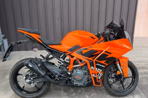 KTM RC 390 (2026) PARI AL NUOVO - Edizione unica