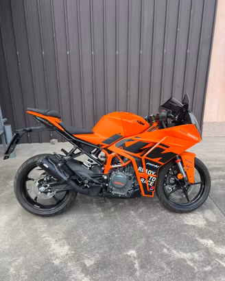 KTM RC 390 (2026) PARI AL NUOVO - Edizione unica