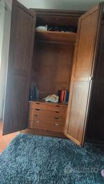 armadio in buone condizioni 