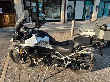 Triumph 1200 rally pro Tiger