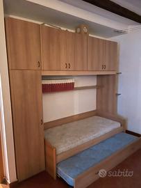 Mobile armadio-letto