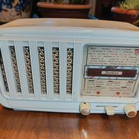 Radio a valvole da comodino