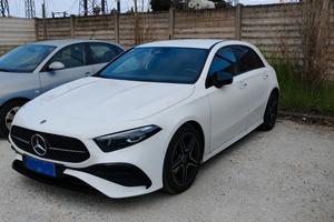 Mercedes-Benz A180d AMG LINE 
