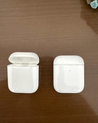 Custodie di ricarica originali Apple per Airpods 2
