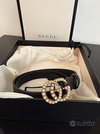 Cintura Gucci con perle