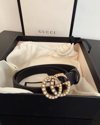 Cintura Gucci con perle