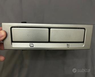 Porta bevanda e tessere per auto