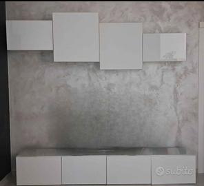 parere attrezzata soggiorno , mobile tv - IKEA
