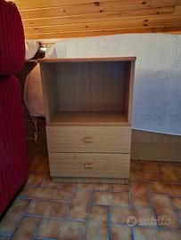 divanetti  letti e comodini 