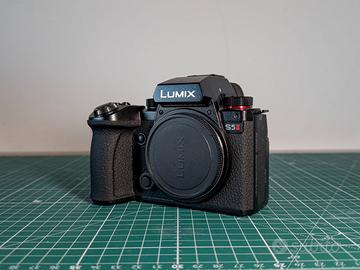 Lumix S5II + cage e batterie, garanzia Fowa 2027