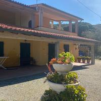 Isola d'Elba 100 mt dal mare loc innamorata