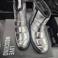 stivali Love Moschino