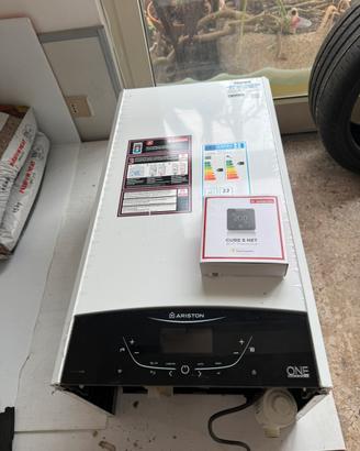 Caldaia a condensazione Ariston genius one wi fi