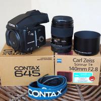 Contax 645 con obiettivo Sonnar 140 f2,8