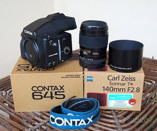 Contax 645 con obiettivo Sonnar 140 f2,8