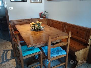 soggiorno anni 70 originale  cassapanca e tavolo
