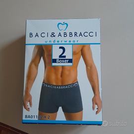 Boxer baci e abbracci