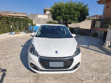 Peugeot 208 1.2 PureTech - 2017 - 70.000 km (Gomme