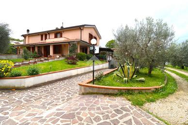 PORZIONE DI BIFAMILIARE A TERNI