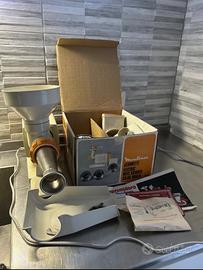 Macchina Moulinex per passata di pomodoro