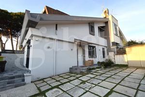 Villetta quadrifamiliare Anzio